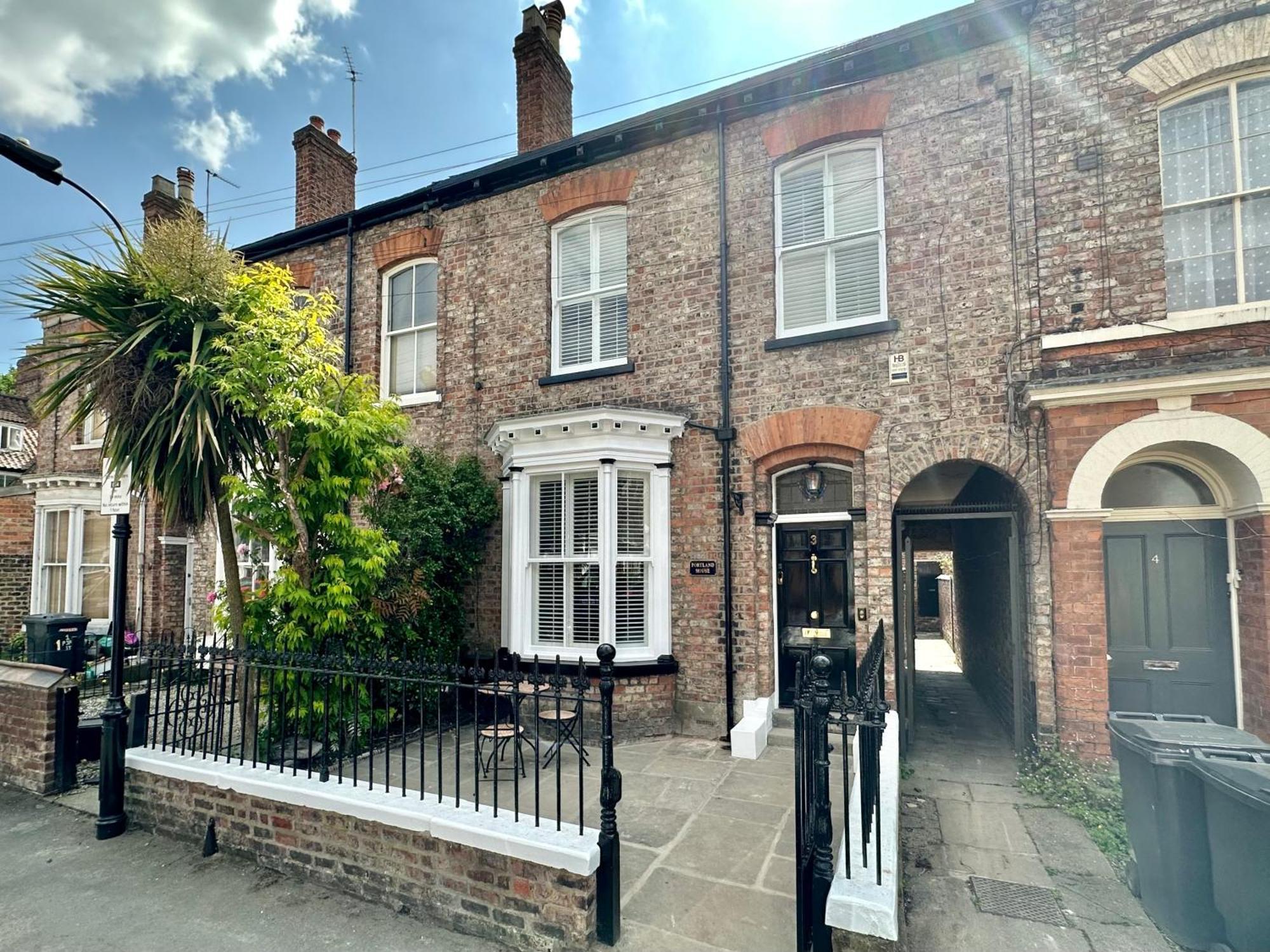 Gillygate Rest Apartment York Bagian luar foto